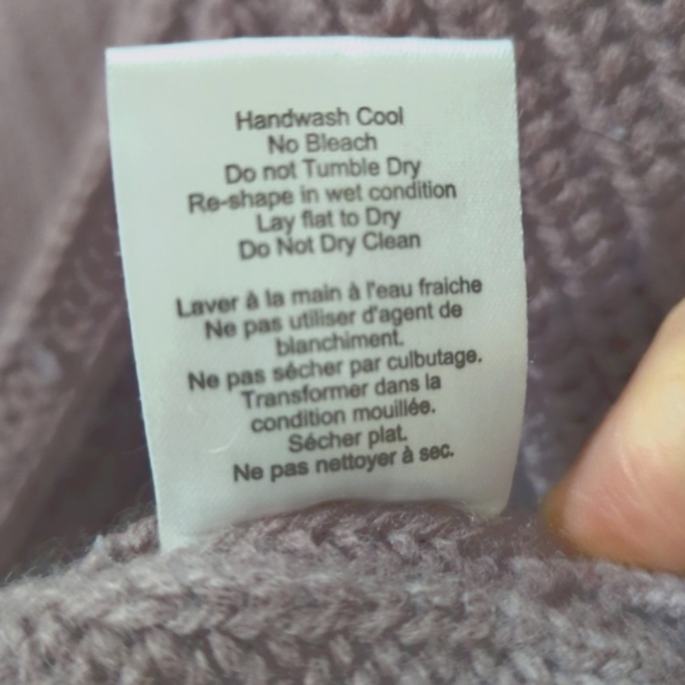 TNA Aritzia Pure Lambs Wool Sweater - Picture 5 of 5